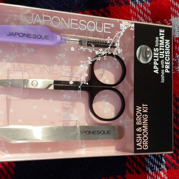 Lash & Brow Grooming Kit by Japonesque - Picture 7 of 9